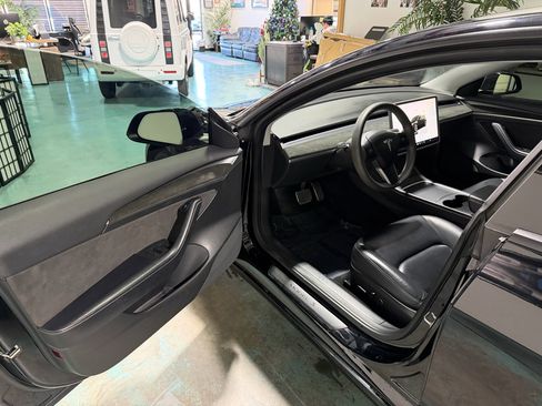 Used 2022 Tesla Model 3 Long Range image 7