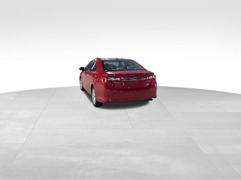 Used 2014 Toyota Camry XLE w/ Leather Package image 7