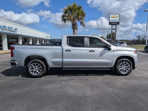 Used 2019 Chevrolet Silverado 1500 Custom w/ Trailering Package image 3