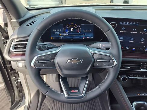 New 2026 Chevrolet Traverse Z71 w/ Driver Confidence Package AWD/4WD image 10