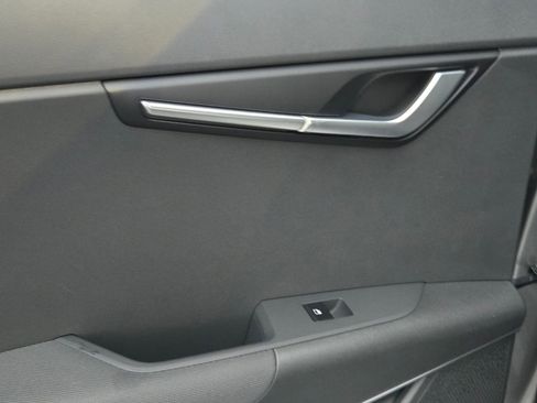 New 2026 Kia Niro SX FWD image 34