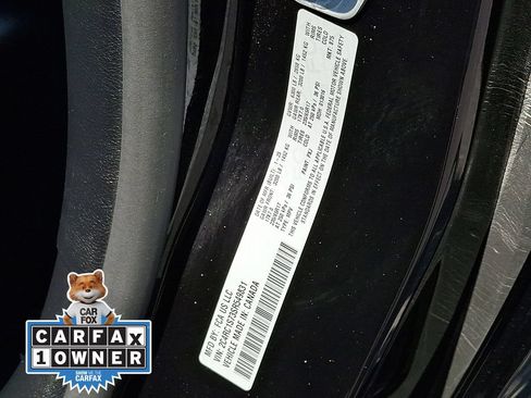 Used 2025 Chrysler Pacifica Select FWD image 27