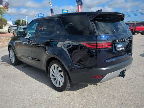 Used 2022 Land Rover Discovery S AWD/4WD image 6