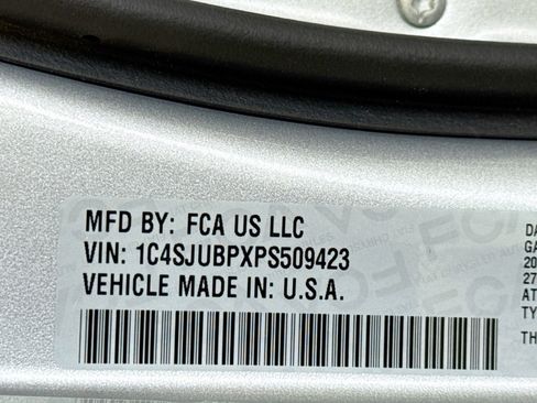 Used 2023 Jeep Wagoneer Series II image 31