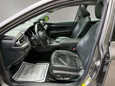 Used 2021 Toyota Camry XLE FWD image 23