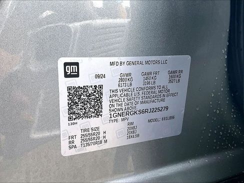 Used 2024 Chevrolet Traverse LT w/ Enhanced Driving Package FWD image 18