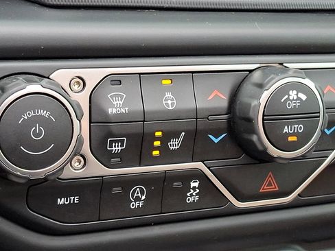Certified 2023 Jeep Wrangler Unlimited Sahara w/ Cold Weather Group AWD/4WD image 24