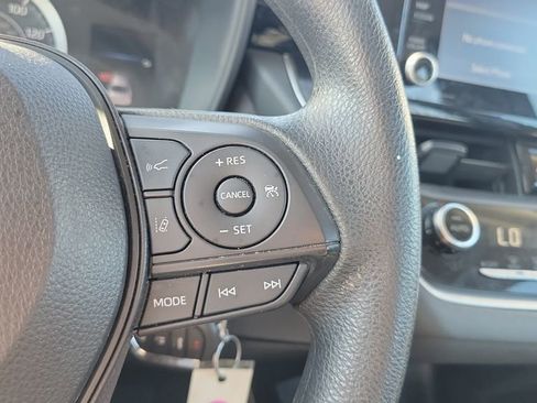 Used 2022 Toyota Corolla LE image 34