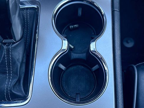 Used 2020 Jeep Grand Cherokee Overland image 36