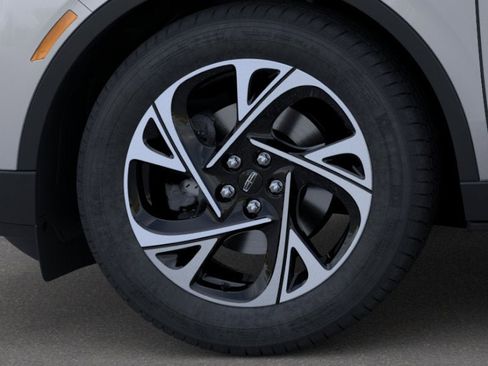 New 2026 Lincoln Nautilus Premier AWD/4WD image 19