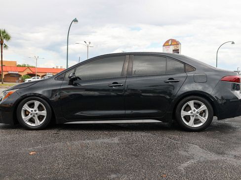 Used 2020 Toyota Corolla SE FWD image 4