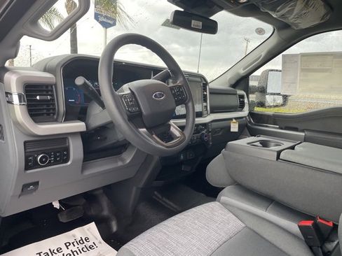 New 2026 Ford F250 XLT w/ XLT Premium Package image 9