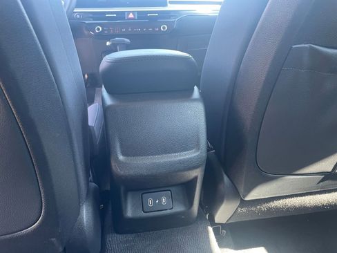 Used 2025 Kia K5 LXS image 23