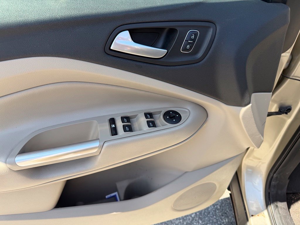 Used 2018 Ford Escape SE w/ SE Sync 3 Package FWD image 20