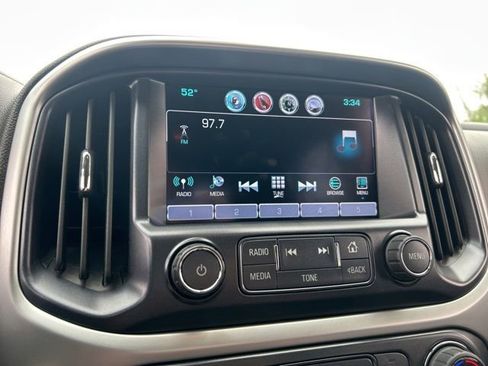 Used 2017 Chevrolet Colorado ZR2 w/ LPO, Premium Interior Package AWD/4WD image 27