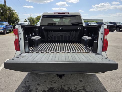 Used 2022 Chevrolet Silverado 1500 Custom RWD image 13