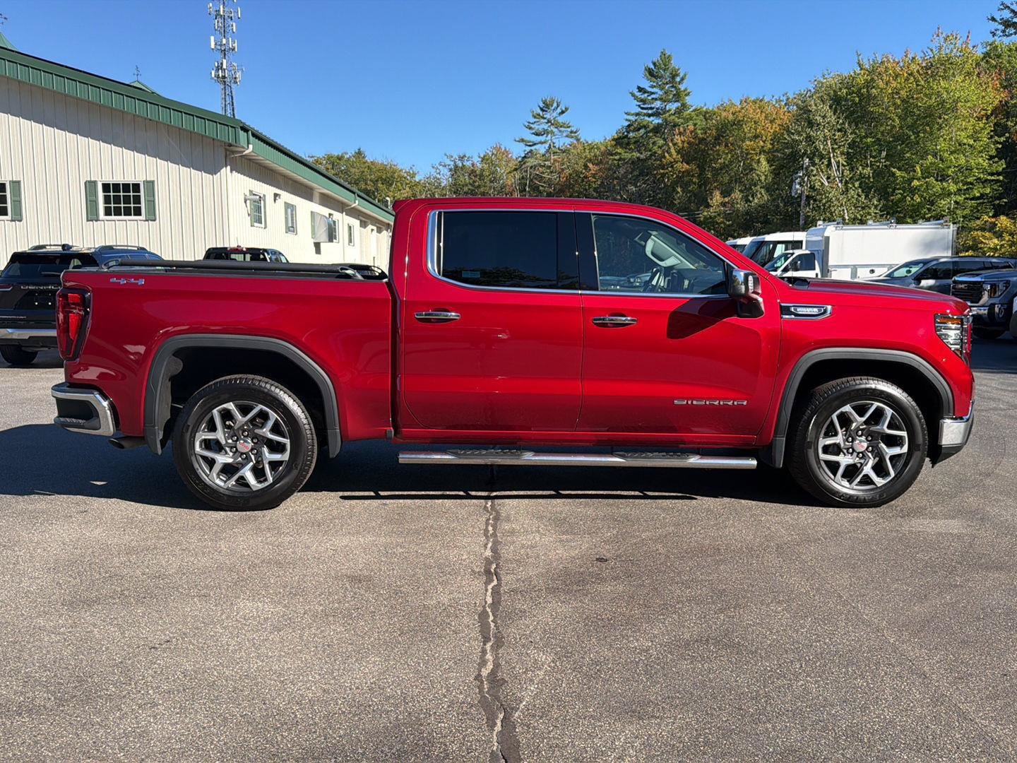 Certified 2024 GMC Sierra 1500 SLT AWD/4WD image 6