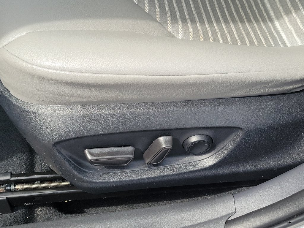 Certified 2024 Toyota Camry SE FWD image 21