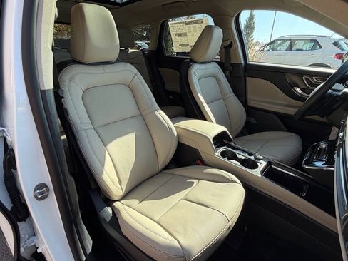 New 2026 Lincoln Corsair Grand Touring image 12