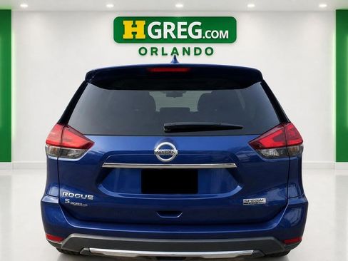 Used 2019 Nissan Rogue S w/ Special Edition Package FWD image 8