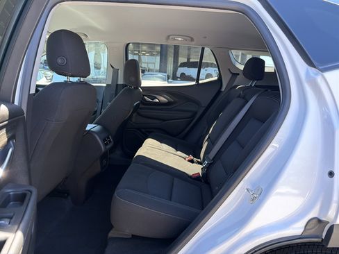 Used 2024 GMC Terrain SLE w/ Driver Convenience Package AWD/4WD image 28