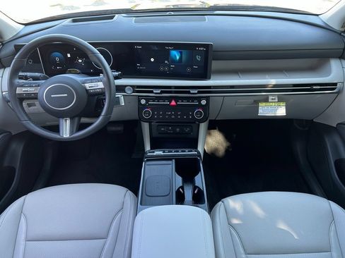 Certified 2025 Hyundai Tucson Limited FWD image 20