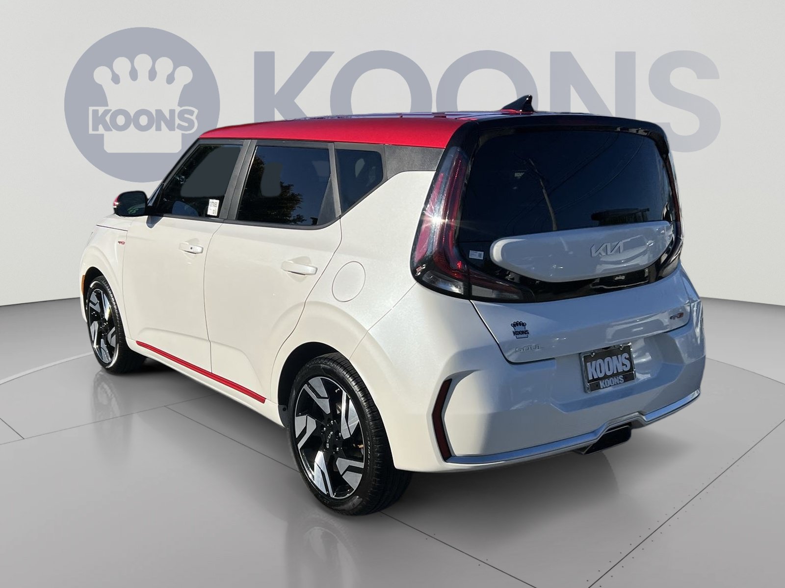 Used 2023 Kia Soul GT-Line FWD image 4