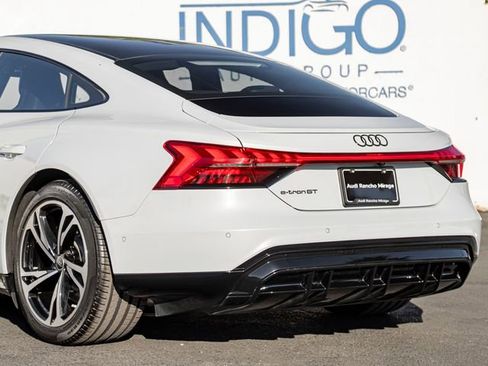 Used 2023 Audi e-tron GT Prestige w/ Prestige Package image 11