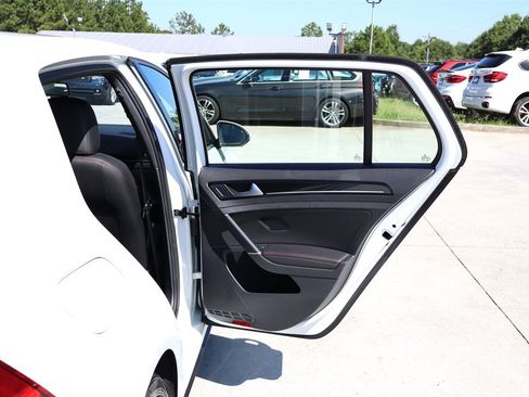 Used 2016 Volkswagen GTI SE FWD image 35