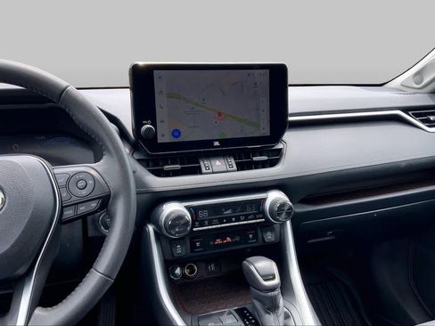 Used 2025 Toyota RAV4 Limited FWD image 7