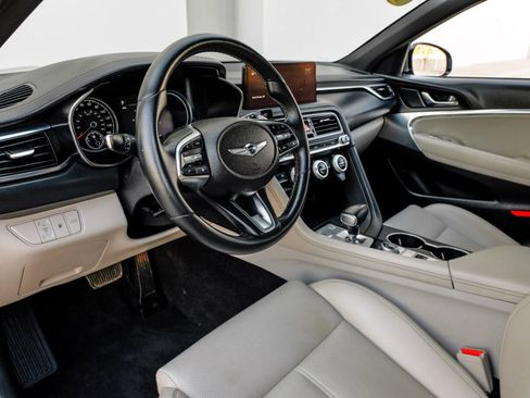 Used 2022 Genesis G70 2.0T RWD image 21