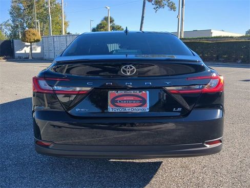 Certified 2025 Toyota Camry LE image 5