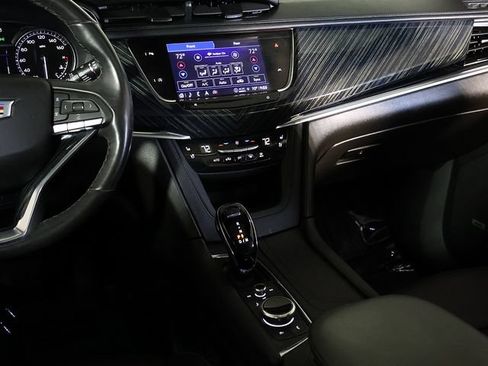 Used 2023 Cadillac XT6 Premium Luxury w/ LPO, Floor Liner Package AWD/4WD image 17