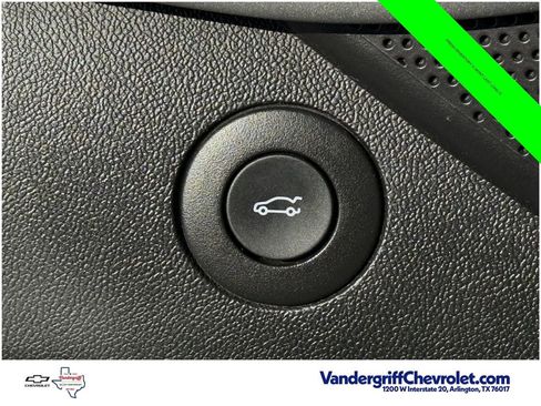 Used 2020 Chevrolet Camaro LT RWD image 24