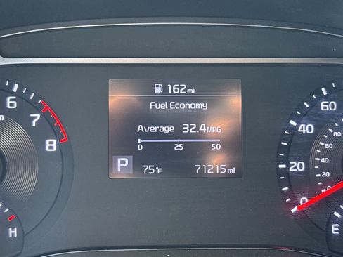 Used 2022 Kia Soul LX w/ Technology Package FWD image 12