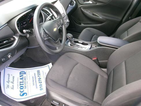 Used 2024 Chevrolet Malibu LS w/ Driver Confidence Package FWD image 13