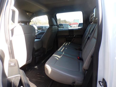 Used 2021 Ford F250 XL w/ Power Equipment Group image 9