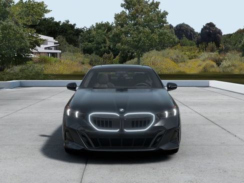 New 2027 BMW 530i w/ M Sport Package RWD image 3