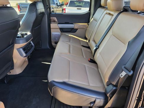 Used 2024 Ford F250 Lariat w/ FX4 Off-Road Package image 19