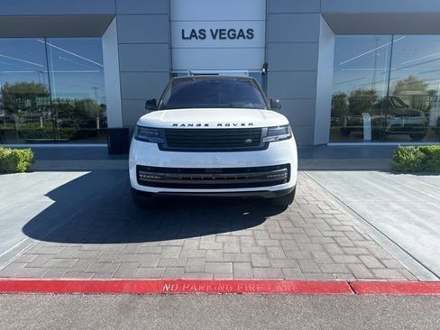 Certified 2023 Land Rover Range Rover SE image 2