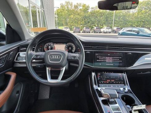 Used 2023 Audi Q8 Premium Plus AWD/4WD image 16