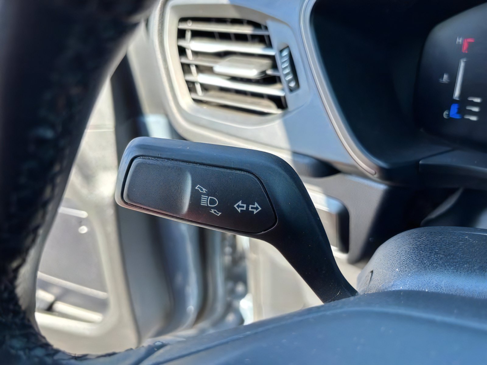 Used 2024 Ford Escape Active w/ Tech Pack #1 FWD image 24