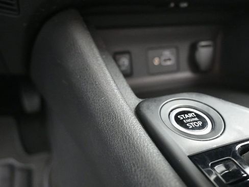 Used 2024 Nissan Sentra S image 17