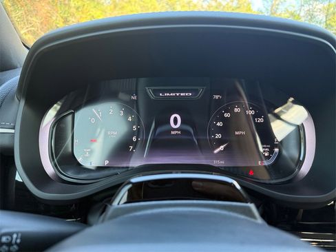 New 2025 RAM 1500 Limited image 20