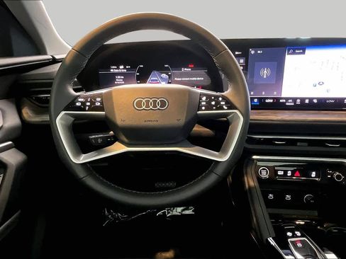 Certified 2025 Audi Q5 Premium Plus w/ Premium Plus AWD/4WD image 6