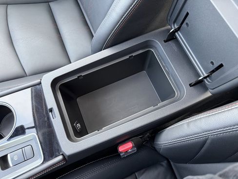 Used 2025 Nissan Altima 2.5 SR w/ SR Premium Package image 28