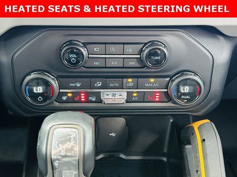 Used 2021 Ford Bronco Badlands image 5