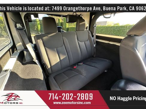 Used 2016 Jeep Wrangler Rubicon w/ Power Convenience Group AWD/4WD image 22