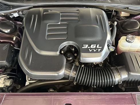 Used 2021 Dodge Challenger SXT image 12