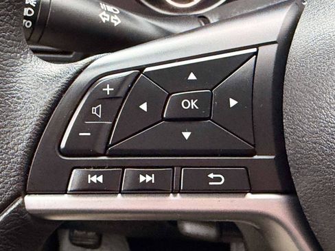 Used 2024 Nissan Altima 2.5 SV image 20